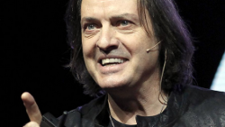 John Legere celebrates four years as T-Mobile's CEO, turning the industry inside out