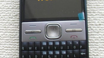 Nokia E72 + Palm Centro = the Nokia Mystic