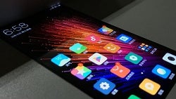 Xiaomi appears to be working on their own bendable display