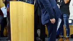 Samsung chief apologizes for Galaxy Note 7 fiasco, promises to regain ...