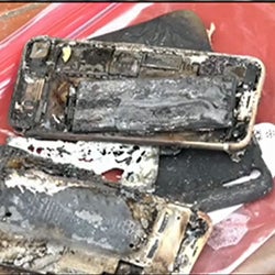 iPhone 7 catches fire, burns a car