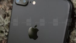 There's a cool one-hand keyboard hidden in iOS' code, but Apple hasn't activated it yet