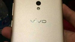 Photographs surface showing the back and front of the Vivo Xplay 6?