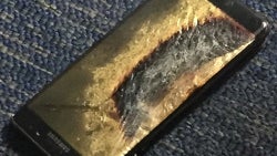 Canadian couple abroad had to destroy their Note 7 phones to get home, files class action lawsuit against Samsung