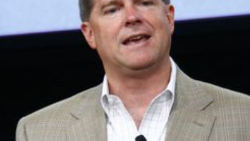 Verizon's Stratton says carrier will return to growth in postpaid phone subscribers during Q4