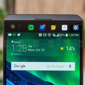Evan Blass: the LG V30 won't come with a secondary ticker display