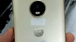 Alleged Moto X (2017) leaks in the flesh, boasting a metal chassis