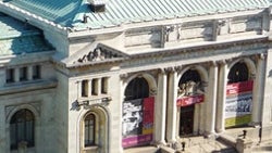 Apple to open a flagship store at the Carnegie Library in Washington, D.C.