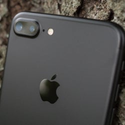 Samsung Display to be exclusive supplier of AMOLED panels for one of Apple's 2017 iPhones