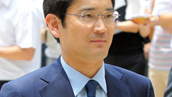 South Korean prosecutors seek the arrest of Samsung's Vice Chairman
