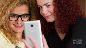 Google Pixel XL vs iPhone 7 Plus vs Galaxy S7 edge vs LG V20 selfie shootout: here's how they compare
