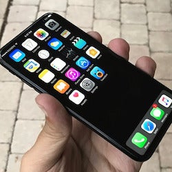 Add an iris scanner to the iPhone 8's list of suspected features