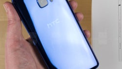 Shiny or matte: how do you like your phone's surface?