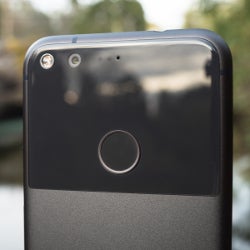 Users reporting that the latest Android 7.1.2 update has fixed the “shutdown bug”