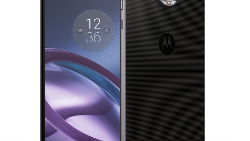 Until 12 noon today Eastern Time in the U.S., save $200 on the unlocked Moto Z  from Motorola