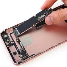 Apple is developing in-house power management chips, German analyst reports
