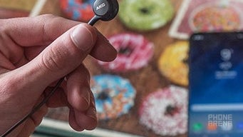 Galaxy S8's elusive FM radio works like a charm, report T-Mobile, Verizon and AT&T subs