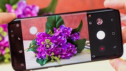 Here's how to enable or disable the floating camera shutter button on the Galaxy S8 and S8+