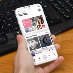 The iPhone 8 release date may be pushed to November, as suppliers struggle with new components