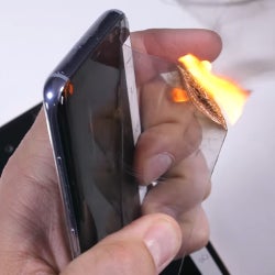 How tough is the sapphire edition HTC U Ultra? See it scratched and tortured in this video, then compared to other products