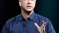 Apple SVP Schiller says smart speakers can be improved with screens