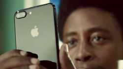 iPhone 7 Plus snaps 'magical' photos in Portrait Mode for Apple's latest 'Barbers' ad