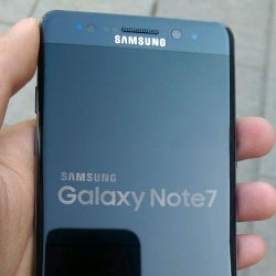 Real-life Galaxy Note 7R (Note FE?) photos pop up: looks just like the Note 7, but has a small ident