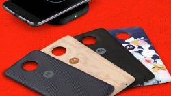 The new Moto Mods bring an awesome new GamePad, add improvements to old concepts
