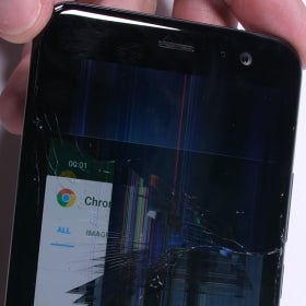 Watch the HTC U11 fail a popular durability test