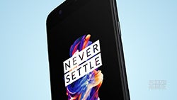 The OnePlus 5 has literally the same display panel as the OnePlus 3T