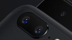 Disclaimer: OnePlus 5's telephoto lens doesn't do 2x optical zoom