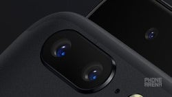 Disclaimer: OnePlus 5's telephoto lens doesn't do 2x optical zoom
