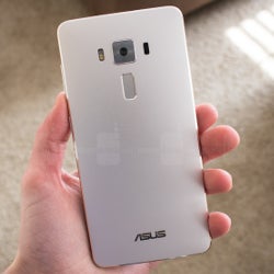 Asus ZenFone 3 Deluxe updated with camera performance improvements, ZenUI tweaks