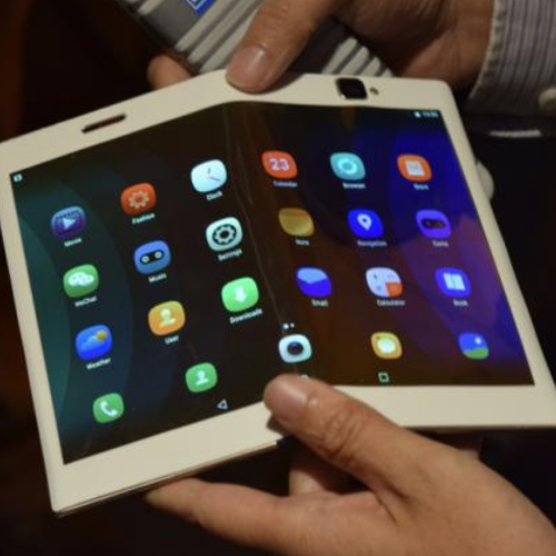 Lenovo's foldable tablet makes a second consecutive visit to Tech World