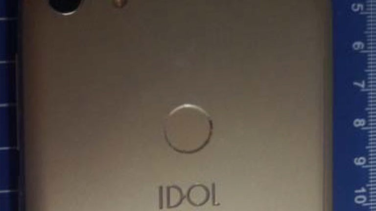 Unannounced Alcatel Idol 5 stops by the FCC, poses for pictures