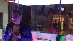 Motorola to open six Moto Hub stores today in India; 50 locations planned in high traffic areas
