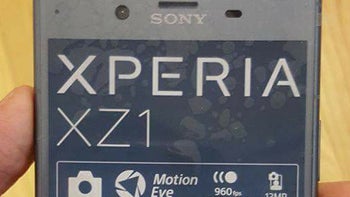 Sony Xperia XZ1 unit poses for the camera, shows off specs