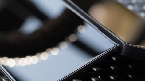 Foldable, dual-screen ZTE Axon M (Multy) leaks out, could be announced on October 16