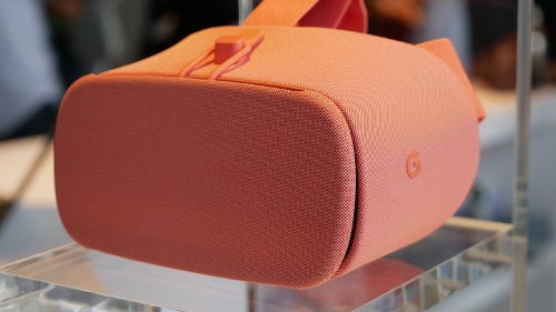 Google Daydream View (second-gen) hands-on