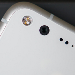 Google community manager: "new Pixels still come with a headphone jack if you count the USB-C port"