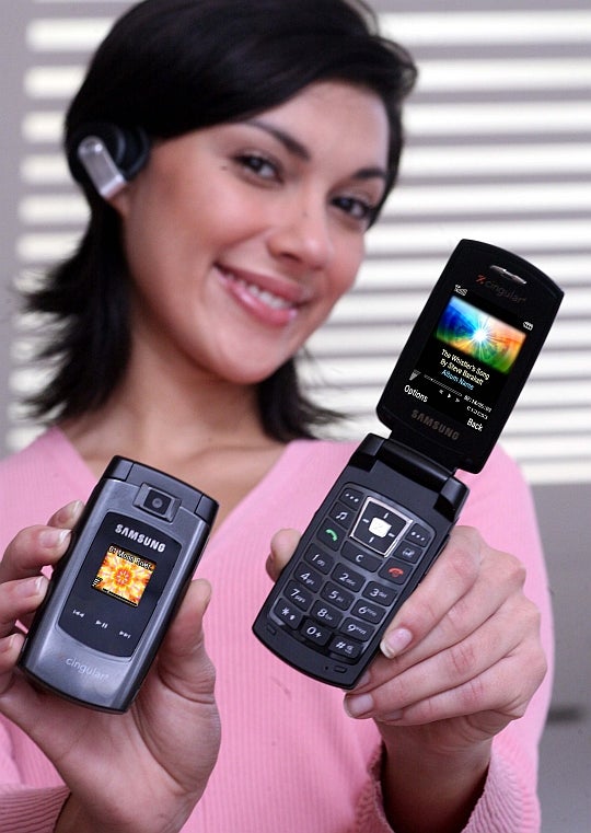 Samsung SGH-A707 - HSDPA capable phone for Cingular
