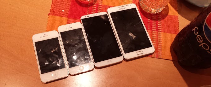 Left to right - iPhone 4S (3.5''), iPhone 5 (4''), LG G2 (5.2''), Galaxy Note I (5.3'') - Living with the LG G2: a long-term review