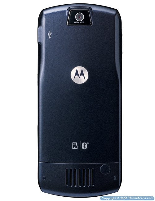 Motorola SLVR L7e - a candybar version of the KRZR?