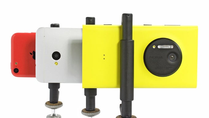 New adjustable Glif skips iPhone exclusivity: welcome the $30 universal smartphone tripod mount