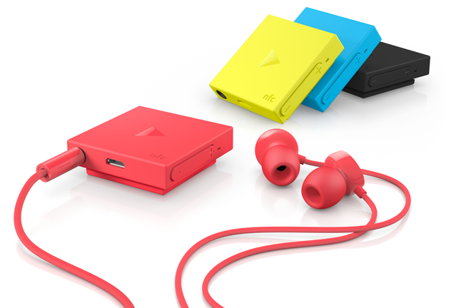 Dare to be square? Nokia Guru bluetooth headset gets official as the BH-121, own Live Tile in tow