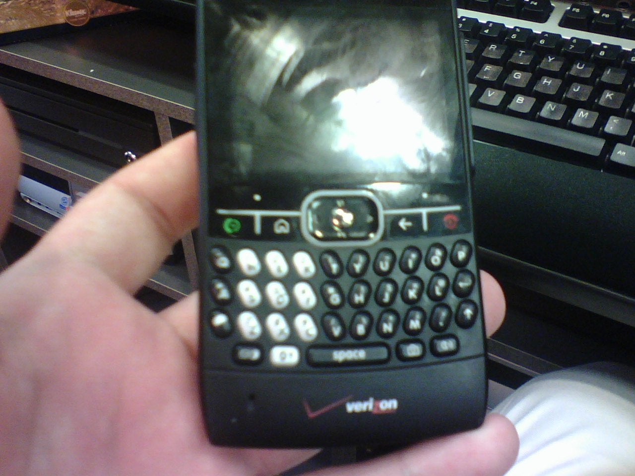 Verizon gets Black Motorola Q, AMPd gets one, too