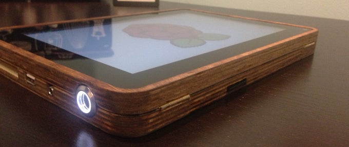 The PiPad is a homemade wooden tablet, powered by Raspberry Pi