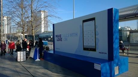 Nokia launches weather-sensitive &quot;Glove Love&quot; Lumia ads in the UK