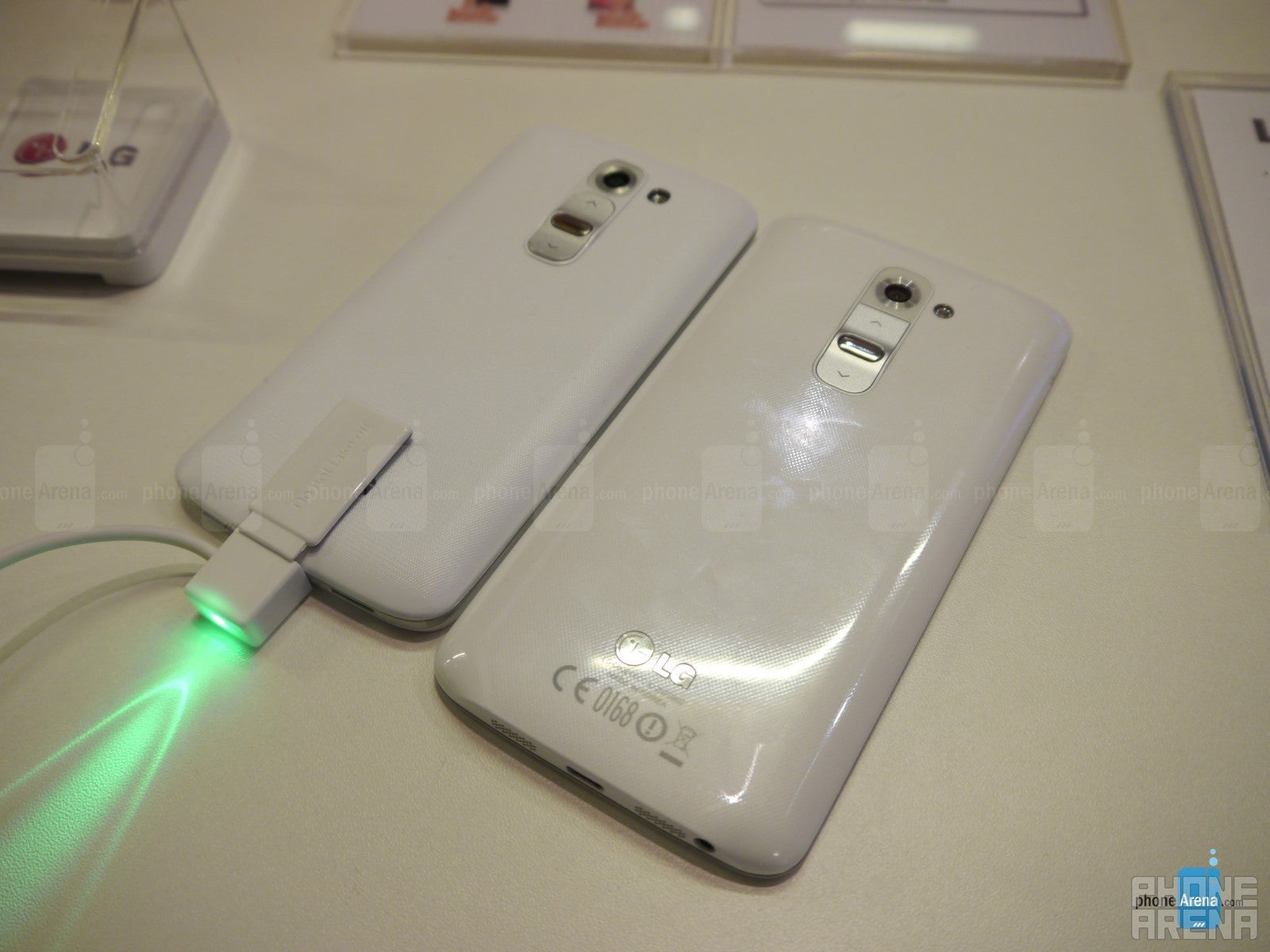 The LG G2 mini will feature either 13 or 8-megapixel camera, depending on market - LG G2 mini vs LG G2: first look