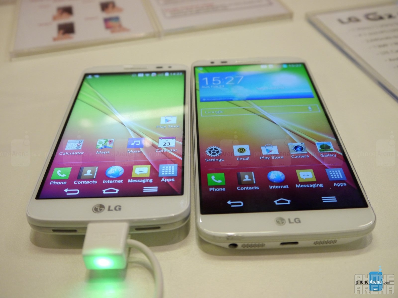 The LG G2 mini ships with Android 4.4 KitKat and the newest Optimus UI adding features like KnockCode - LG G2 mini vs LG G2: first look